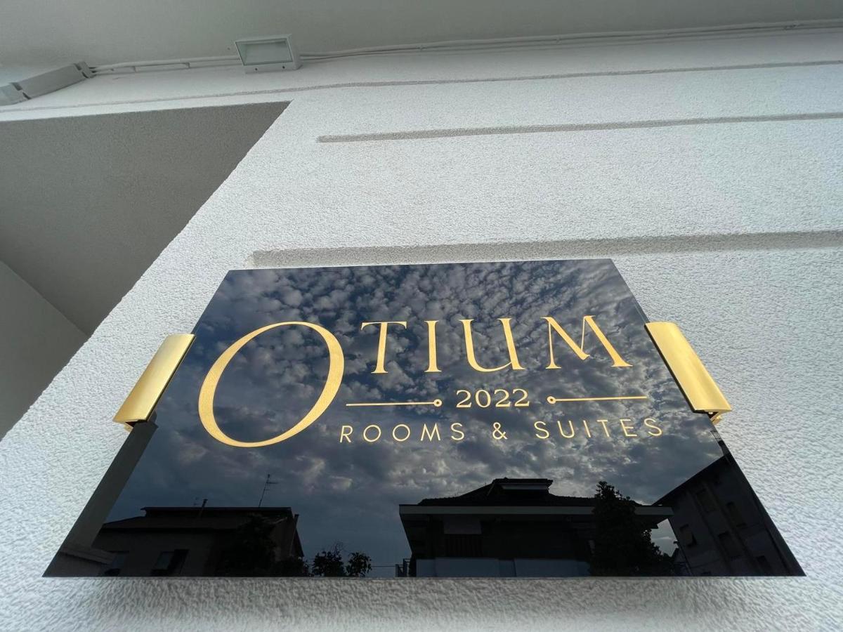 Otium Rooms / Camere E Appartamenti Morrovalle Extérieur photo